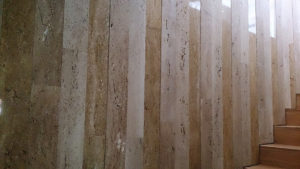 CLADDING IN LIGHT TRAVERTINE DIFFERENT FINISHES (POLISHED,HONED,RAW)